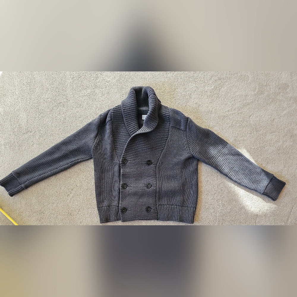 VINCE Large Double Breasted Heavy Sweater.